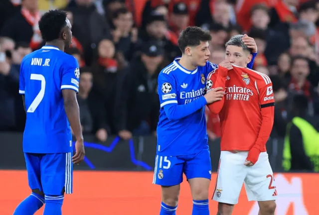 Alexander-Arnold Hits Out At ‘Disgusting’ Alleged Vinicius Racism Alexander-Arnold Hits Out At ‘Disgusting’ Alleged Vinicius Racism