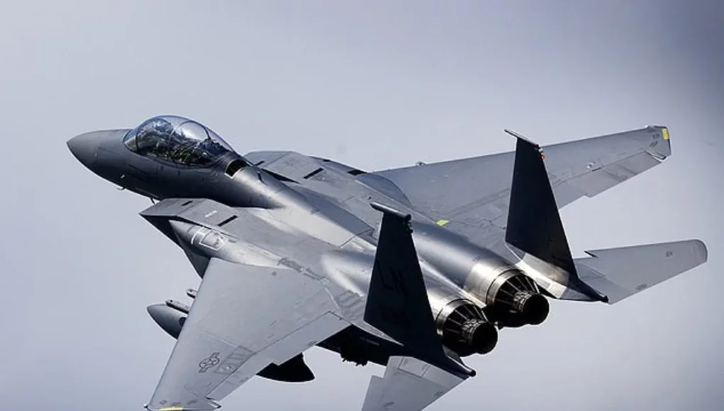 US Arrests Ex-Air Force Pilot For Training Chinese Military