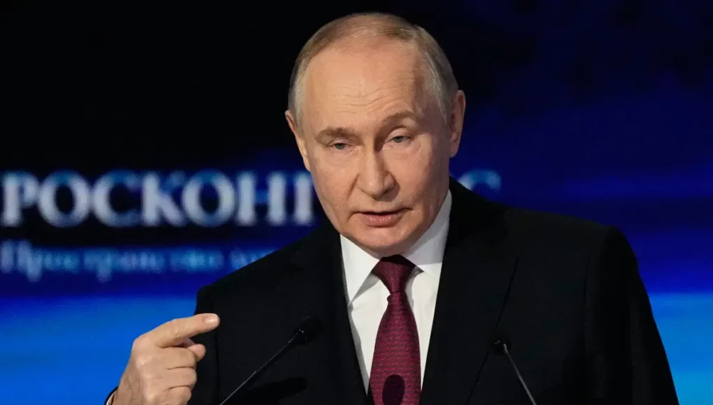 UK Defence Minister Suggests Putin’s ‘Hidden Hand’ Behind Iran Tactics