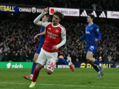 Arsenal Won 2-0 Against Everton To Maintain Premier League Title Arsenal Won 2-0 Against Everton To Maintain Premier League Title