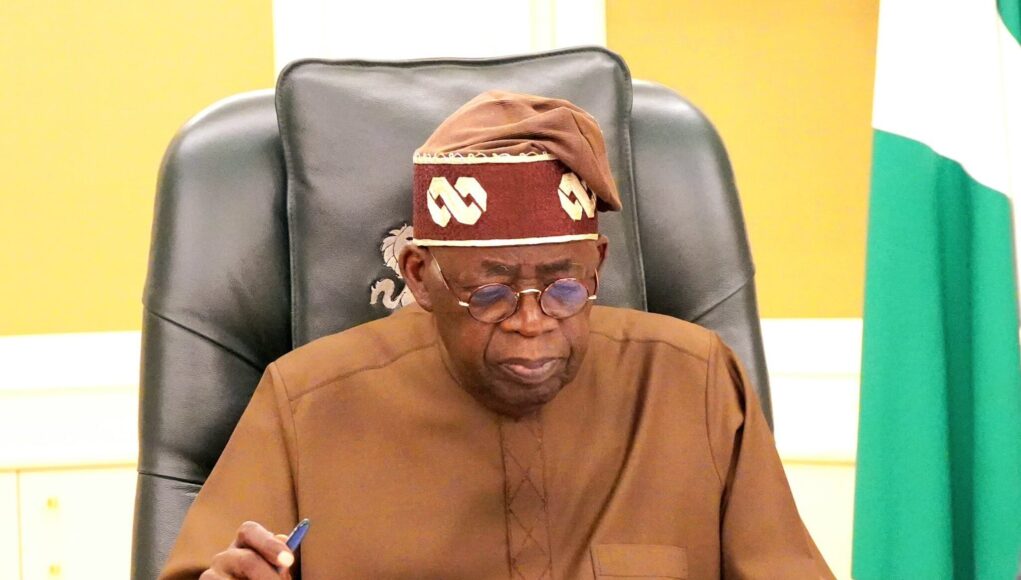 Gaky9NcXoAAStQE-e1729697992178 Tinubu Approves CNG Initiative To Include Electric Vehicles