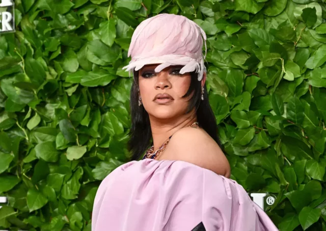 Rihanna’s Los Angeles Home Hit By Gunfire With Singer Reportedly Inside Rihanna’s Los Angeles Home Hit By Gunfire With Singer Reportedly Inside