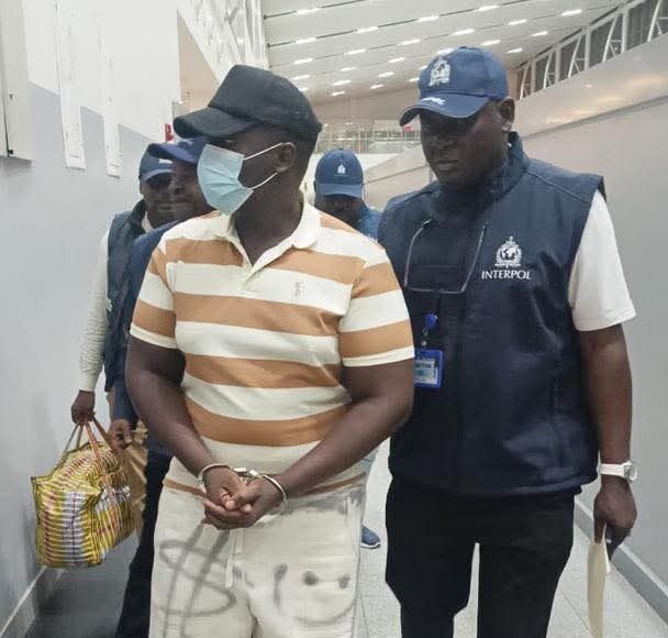 Nigeria Police Extradites Fugitive To UK Over Murder, Drug Trafficking Charges Nigeria Police Extradites Fugitive To UK Over Murder, Drug Trafficking Charges