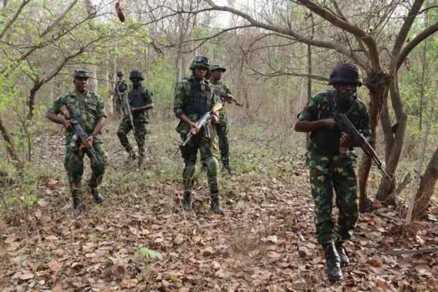 Insecurity: Many Terrorists, Three Soldiers Killed In Fierce Kwara Gun Battle Insecurity: Many Terrorists, Three Soldiers Killed In Fierce Kwara Gun Battle