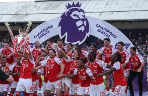 Arsenal FC Claims English Premier League Trophy After 22 years Arsenal FC Claims English Premier League Trophy After 22 years