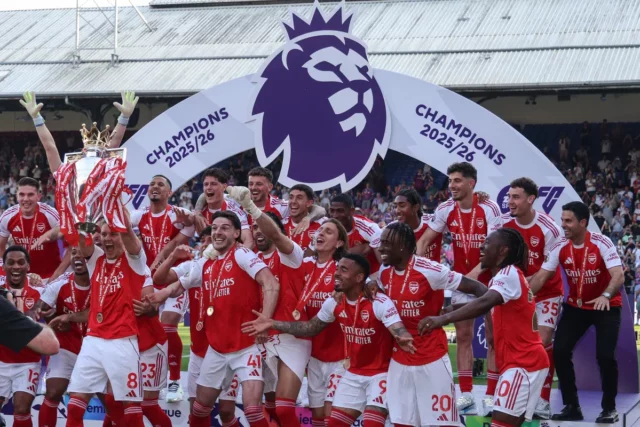 Arsenal FC Claims English Premier League Trophy After 22 years Arsenal FC Claims English Premier League Trophy After 22 years