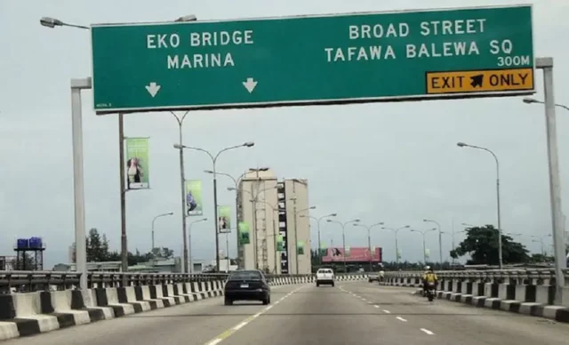 FG Suspends Planned Closure Of Eko Bridge FG Suspends Planned Closure Of Eko Bridge