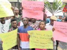 Protesters Storm Abia APC Secretariat Over Alleged Plot To Impose Candidate For Ikwuano/Umuahia Reps Seat | VIDEO Protesters Storm Abia APC Secretariat Over Alleged Plot To Impose Candidate For Ikwuano/Umuahia Reps Seat | VIDEO