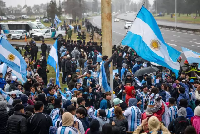 Argentina Squad Returns, Without Messi, After World Cup Final Loss Argentina Squad Returns, Without Messi, After World Cup Final Loss