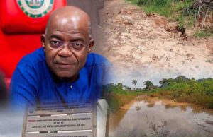Abia Monarch, Community Leaders Appeal To Gov. Otti Over Deplorable Okpo-Achara Ihechiowa Road | PHOTOS + VIDEO Abia Monarch, Community Leaders Appeal To Gov. Otti Over Deplorable Okpo-Achara Ihechiowa Road