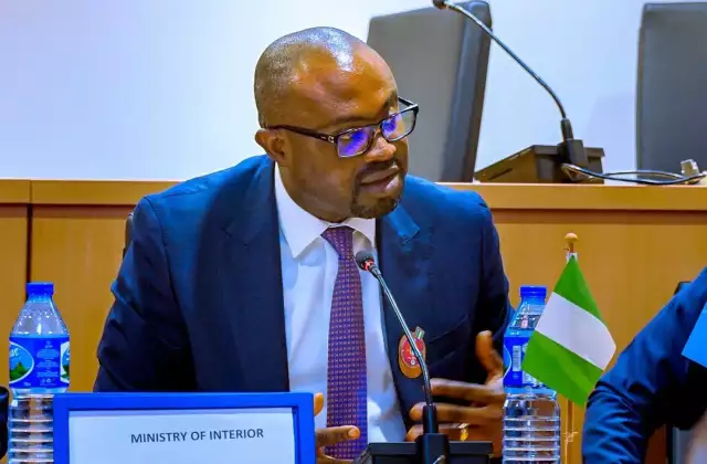 93 % Of Inmates Are State Offenders, Half Don’t Need Jail — Tunji-Ojo 93 % Of Inmates Are State Offenders, Half Don’t Need Jail — Tunji-Ojo