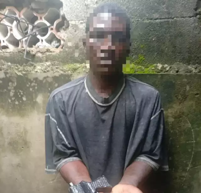 Police Arrest Suspected Armed Robber, Recover Pistol, Charms in Lagos Police Arrest Suspected Armed Robber, Recover Pistol, Charms in Lagos
