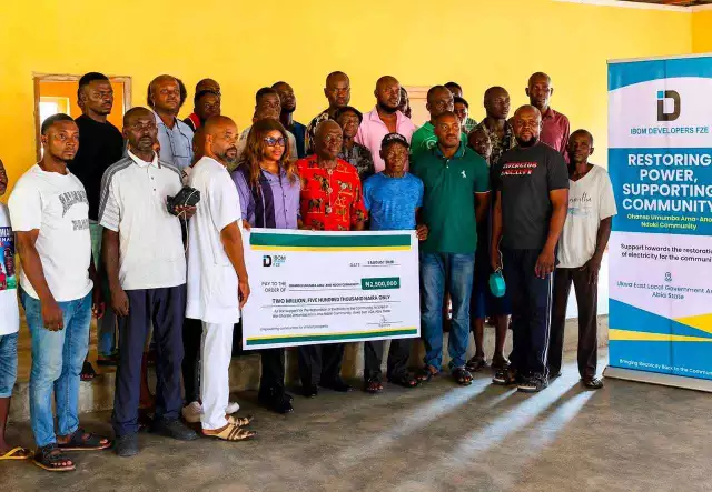 Ibom Developers FZE Donates ₦2.5 Million To Restore Electricity In Ukwa East Community | VIDEO Ibom Developers FZE Donates ₦2.5 Million To Restore Electricity In Ukwa East Community | VIDEO