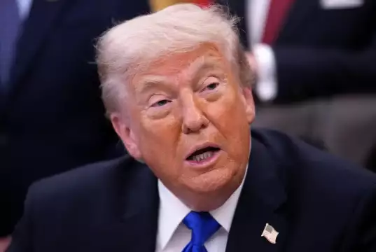 White House Attacks CNN Reporter For Question On Trump Aide White House Attacks CNN Reporter For Question On Trump Aide