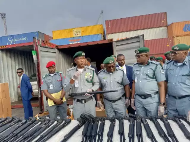 Customs Intercepts Pump-Action Rifles at Tin Can Port, Suspect On The Run Customs Intercepts Pump-Action Rifles at Tin Can Port, Suspect On The Run