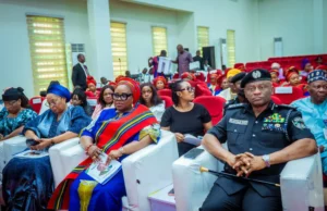 IGP Disu, Ehindero Pay Tribute To Late Ex-Police Chief Solomon Arase IGP Disu, Ehindero Pay Tribute To Late Ex-Police Chief Solomon Arase