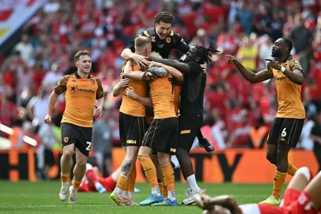 FA Sanctions Hull City £30,000 Fine Over Discriminatory Chant FA Sanctions Hull City £30,000 Fine Over Discriminatory Chant