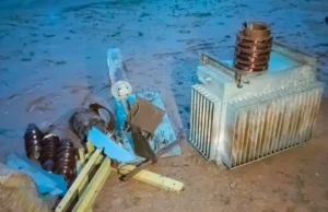 Police Rescue Suspected Transformer Vandal From Mob In Jigawa Police Rescue Suspected Transformer Vandal From Mob In Jigawa